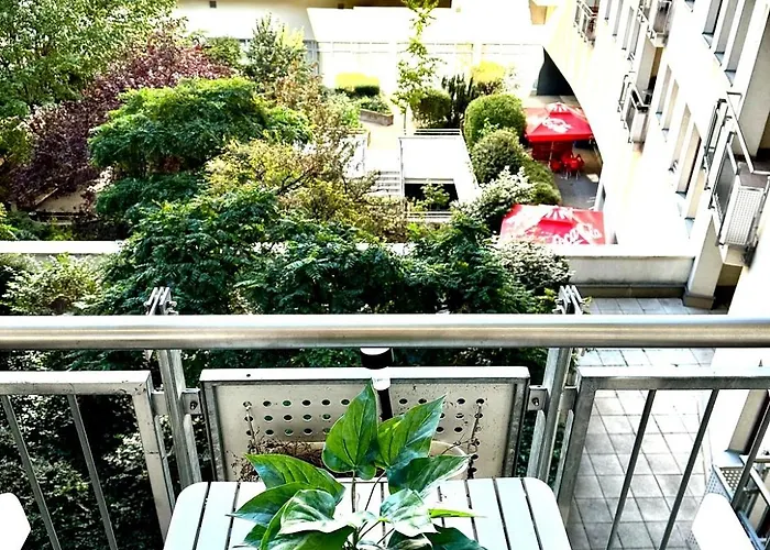 With Balcony Lejlighed *