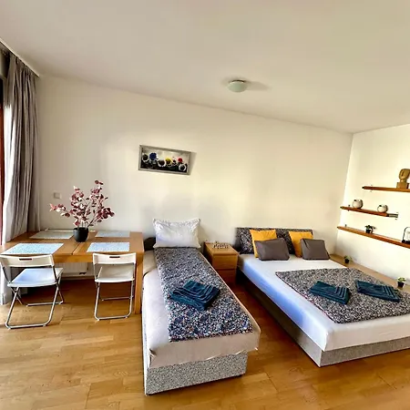 With Balcony Apartamento